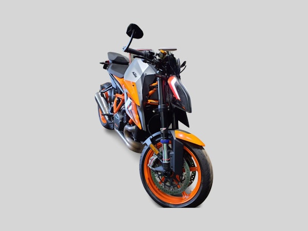 2022 KTM 1290 SUPERDUKE R EVO 22